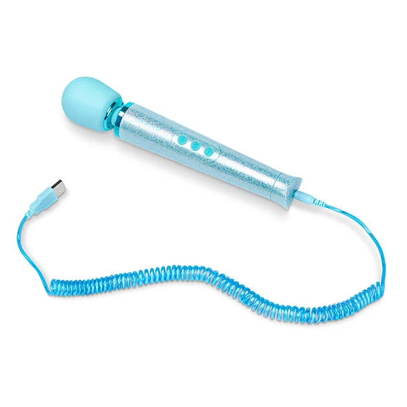 Camming Sex Toys For Her Le Wand – Petite All That Glimmers Blue 5 Camming Sex Toys For Her Le Wand – Petite All That Glimmers Blue - Image 5