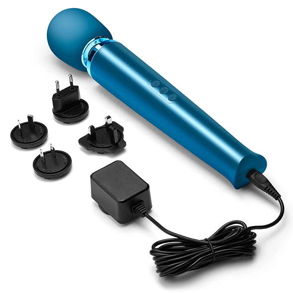 Le Wand – Rechargeable Wand Massager Pacific Blue 5 Le Wand – Rechargeable Wand Massager Pacific Blue - Image 5