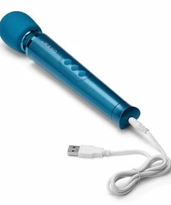 Le Wand Petite Rechargeable Power Wand Massager – Blue 10 Le Wand Petite Rechargeable Power Wand Massager – Blue -Strap-On-Me® Shop unnamed file 2517