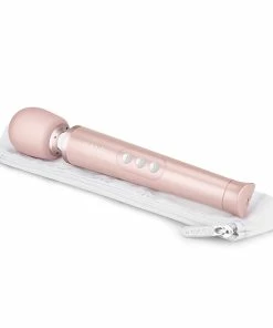Le Wand Petite Rechargeable Power Wand Massager – Rose Gold -Strap-On-Me® Shop unnamed file 2526