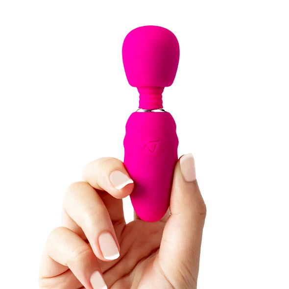 Nomi Tang – Pocket Wand – Hot Pink 6 Nomi Tang – Pocket Wand – Hot Pink - Image 6